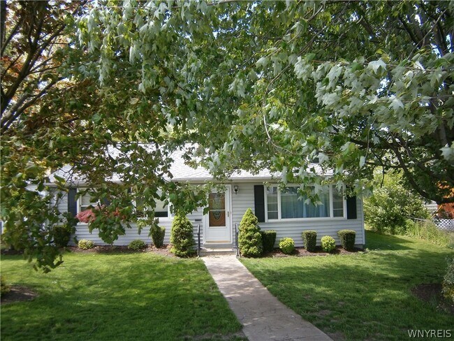 Photo - 6 Maple St