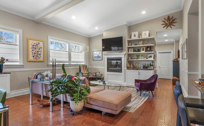 Photo - 616 E 4th St Unidad 402