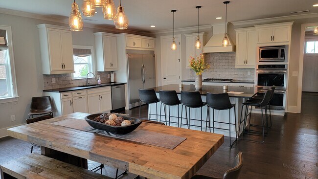 Photo - 142 Vanner Rd