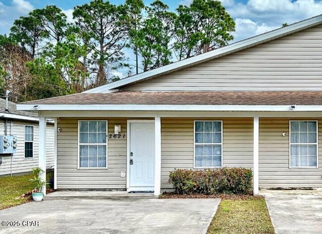 Photo - 2621 Lagoon Knoll Dr