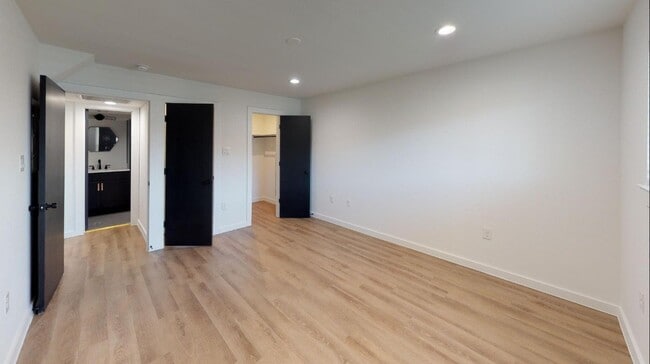 Photo - 5103 Live Oak St Unidad 2106