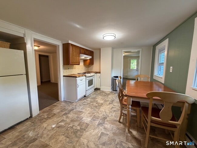 Photo - 1774 Middletown Ave
