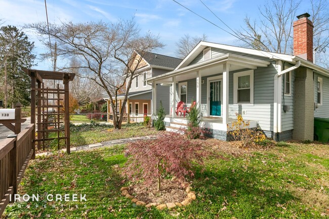 Charming Two-Bedroom in Oakley - Charming Two-Bedroom in Oakley House