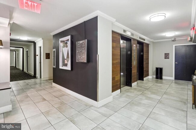 Building Photo - 2030 F St NW Unit 906 Rental