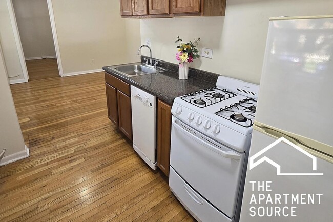 917 W Waveland Ave Unit 1A