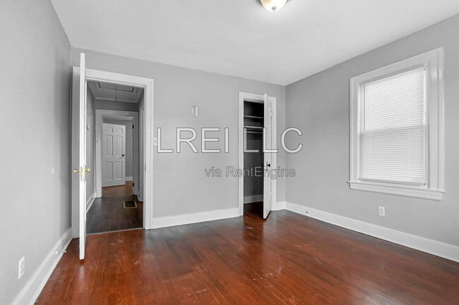 Photo - 1212 Homeview Dr
