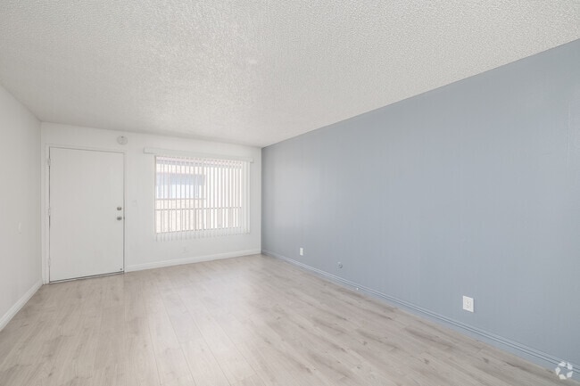 Studio - 400SF - Living Room - Hawthorne Chateau Apartments