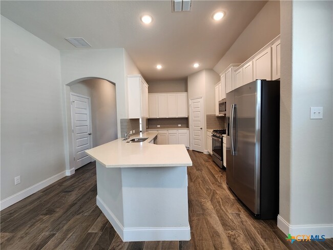 Photo - 1324 Spring Row St