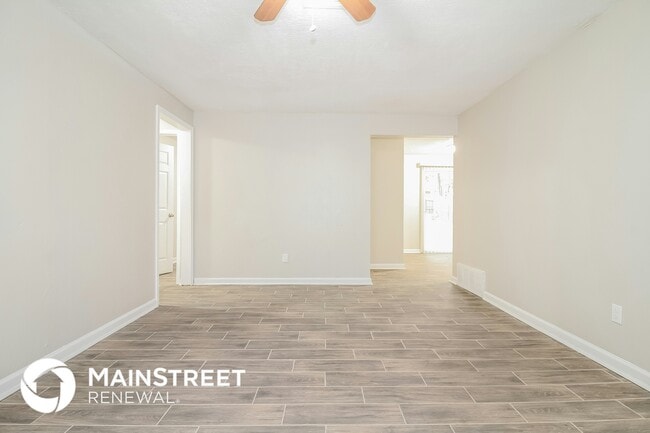 Photo - 5009 S Briarwood Dr