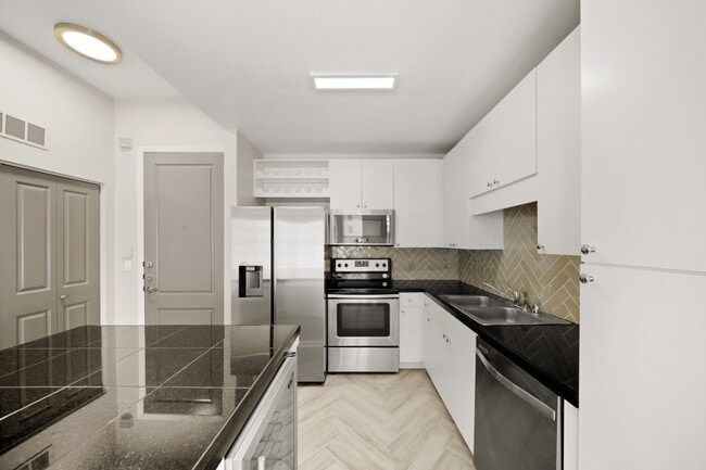 Photo - 3505 Sage Rd Unit 1004