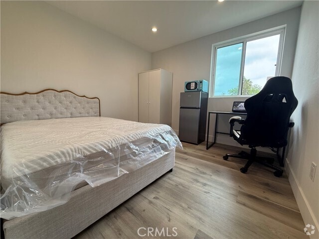 Building Photo - 1596 W 36th St Rental