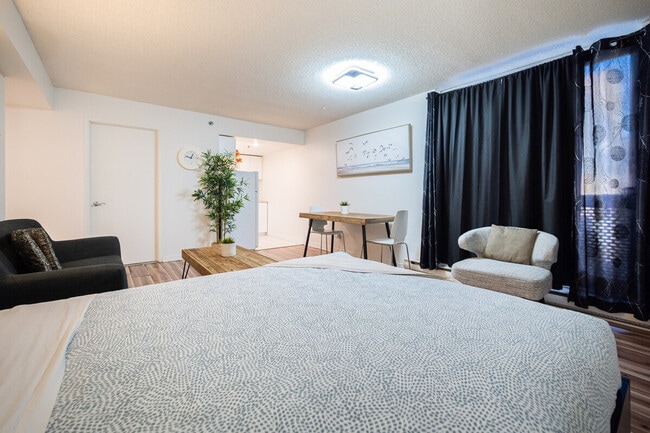 Photo - 1206 Rue Sanguinet Unit SI ID1261766P