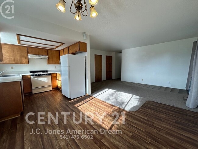 Building Photo - BLLC2503.3 Unit 68B