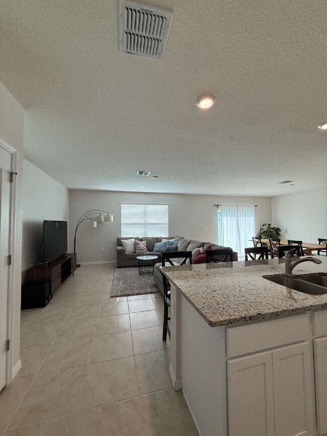 Photo - Large 4 Bedroom/2.5 Bathroom Home in Thompson Grove