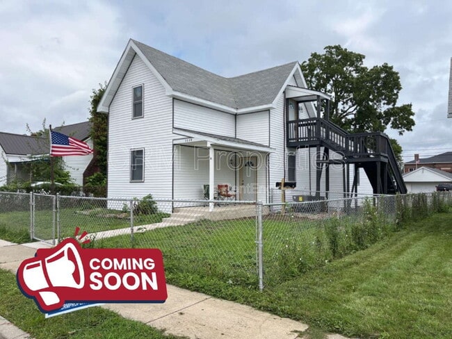 Building Photo - 1110 N Apperson Way