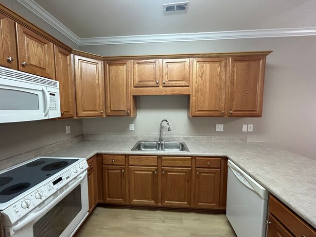 Photo - 1303 Autumn Ln SW