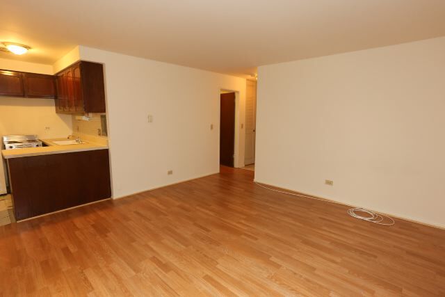 Photo - 3825 N Pine Grove Ave Unit 403