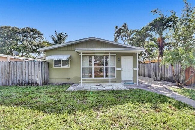 Photo - 227 NE 24th Ave Unit 2