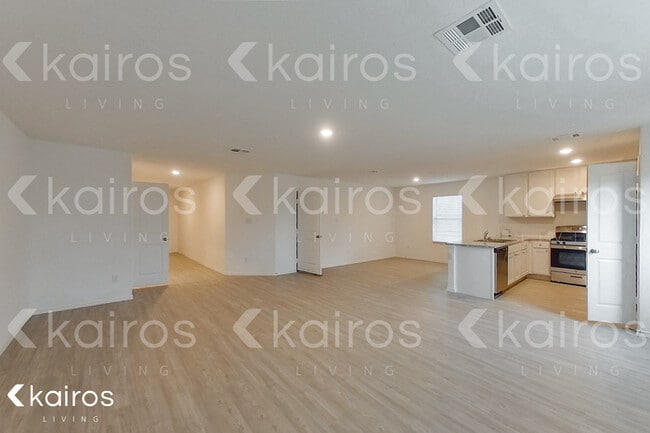 Photo - 4231 Southton Mere