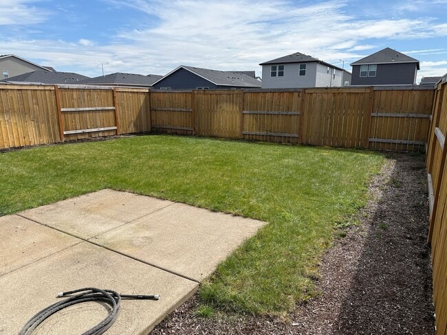 Photo - Newer 3 bedroom 2.5 bathroom house!