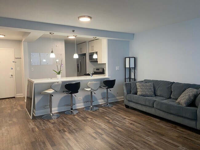 living room - 620 Peachtree St NE Condo Unit 503