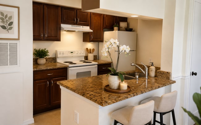 Photo - 2550 N Alafaya Trail Unit 6101