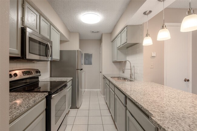 1228 Ave O Unit H