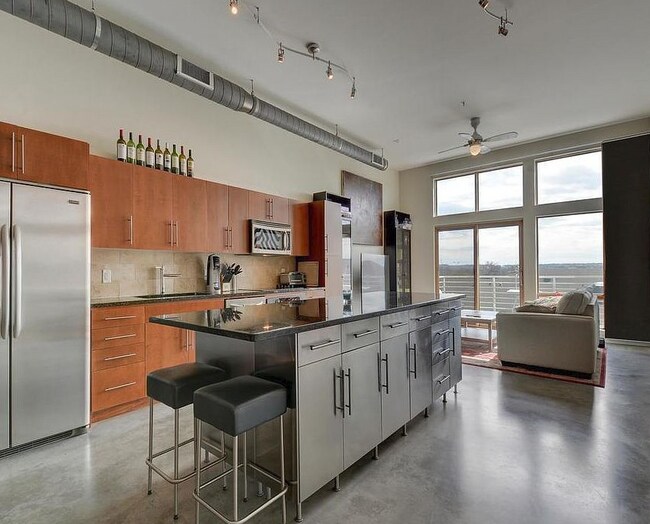 Photo - 2124 E 6th St Unidad 22534