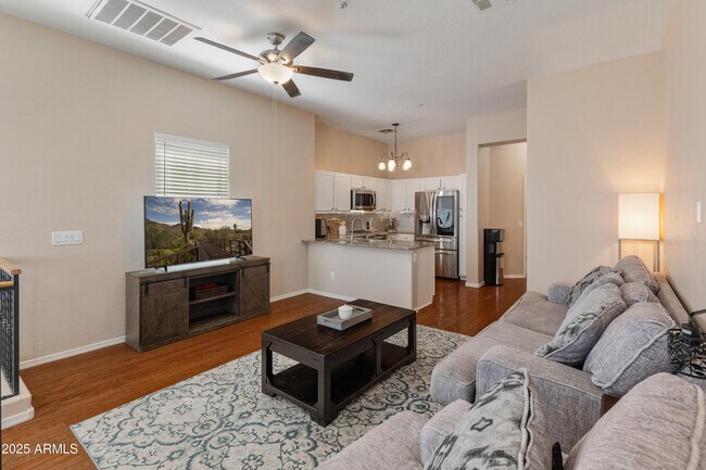 Photo - 927 W Wendy Way