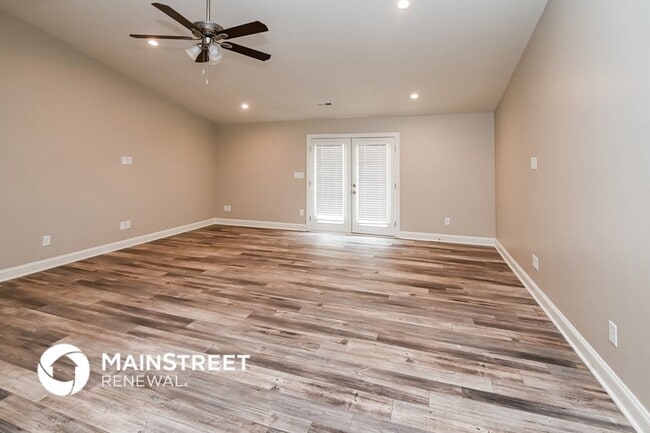 Photo - 848 Silver Fox Dr