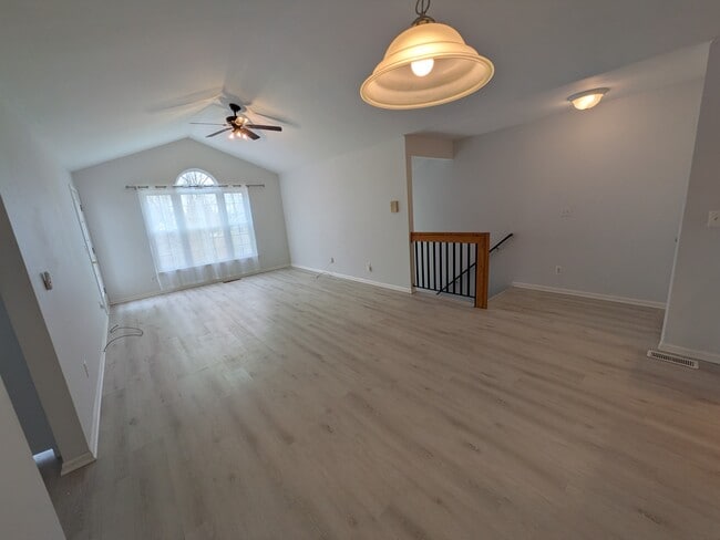 Photo - 56254 Troon N