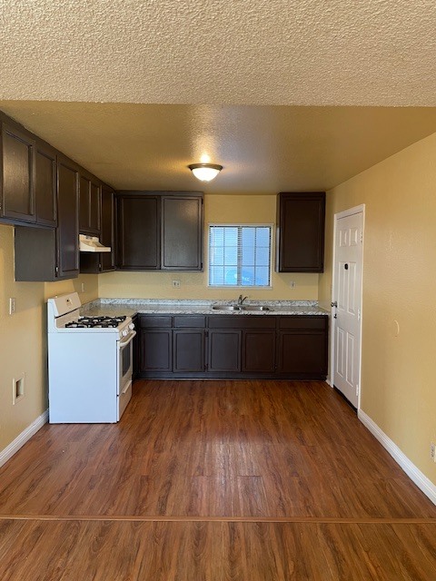 Photo - 11109 S Broadway Unidad 11111.5