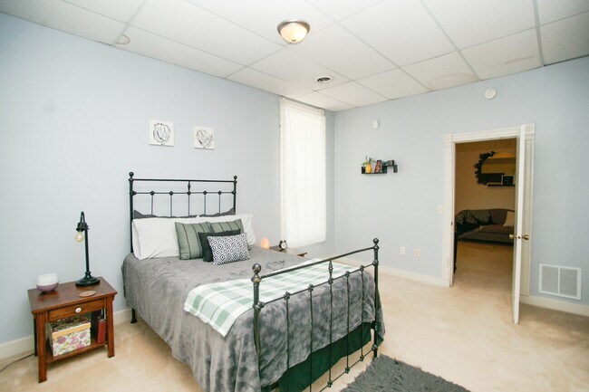 Photo - 704 N 3rd St Unit 4