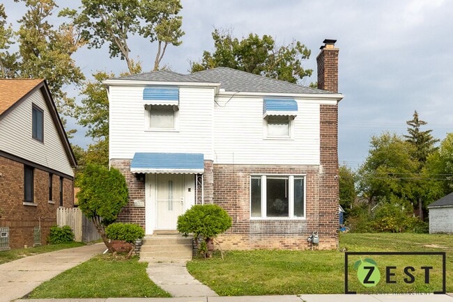 Building Photo - - BEAUTIFUL 3-BEDROOM 1 BATHROOM