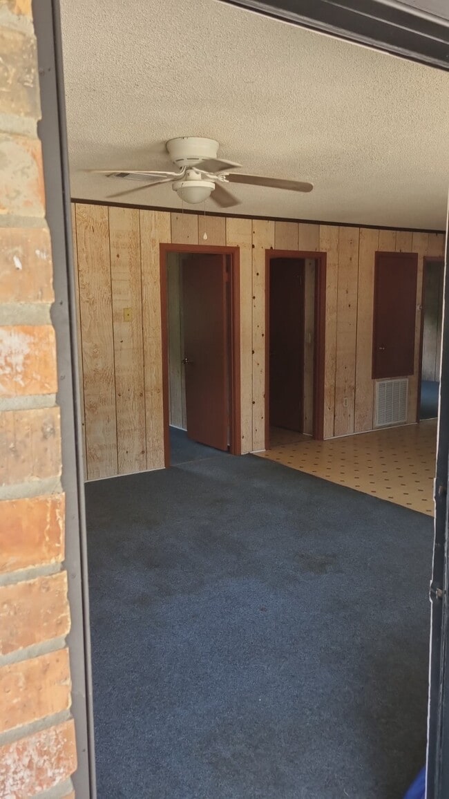 Photo - Oak Ridge Apartment Unit 20