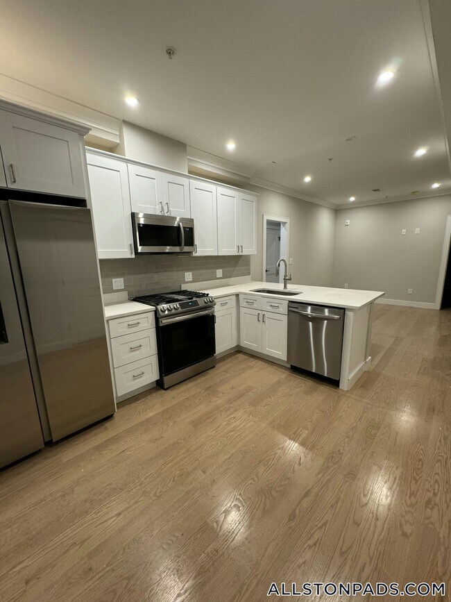 Photo - 161 Allston St Unidad 5