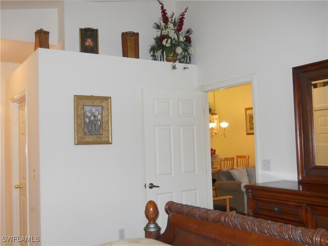 Photo - 500 Robin Hood Cir Unit 202