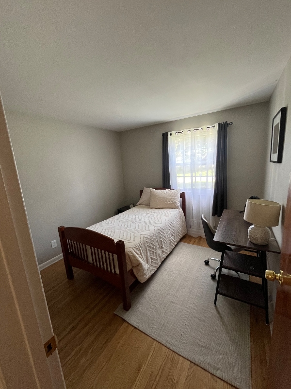 Photo - 215 Mystic Ln