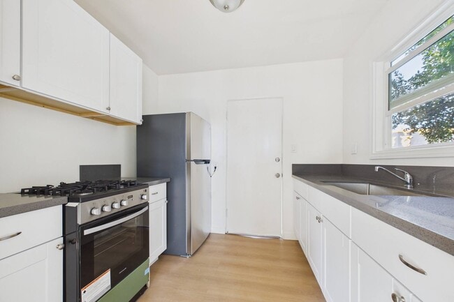 Building Photo - Wilcox Apartments