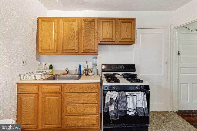 Photo - 4819 Walton Ave Unidad 3