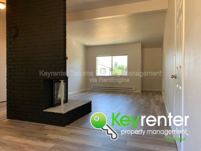 Photo - 1713 S 43rd St