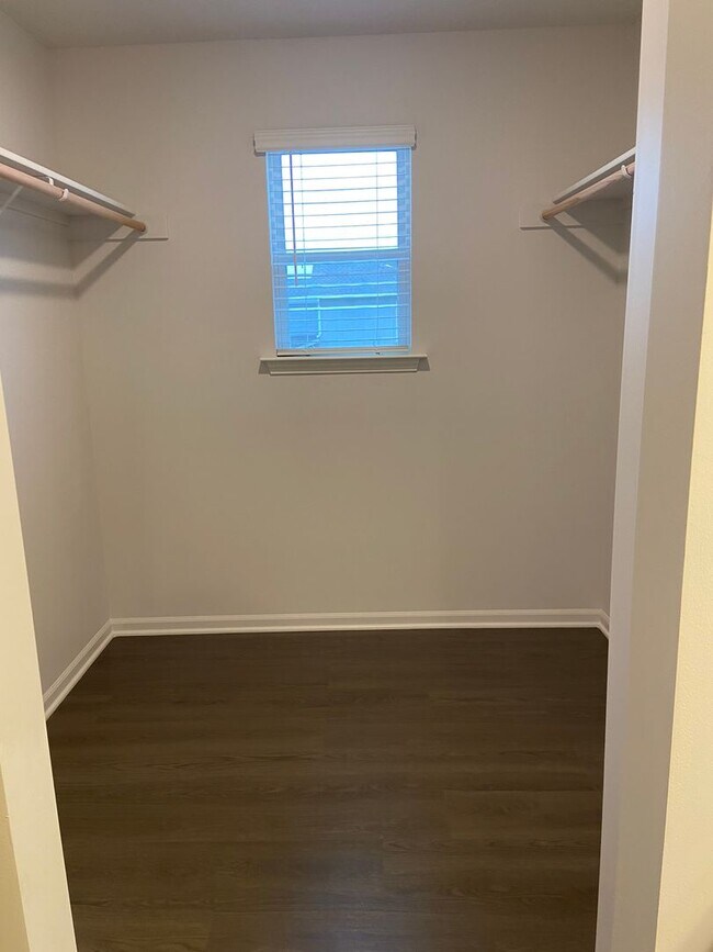 Photo - Modern Spring Hill Living | 3 Bed, 2.5 Bath Home with Loft, Open Floor Plan & Privacy Fence!