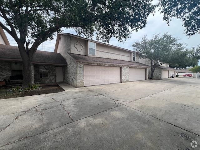Building Photo - 8801 McPherson Rd Unit 4A Rental