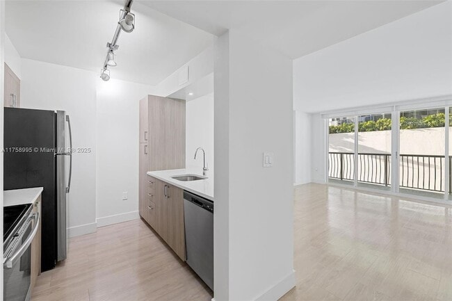 Photo - 1756 N Bayshore Dr Condo Unit 17J