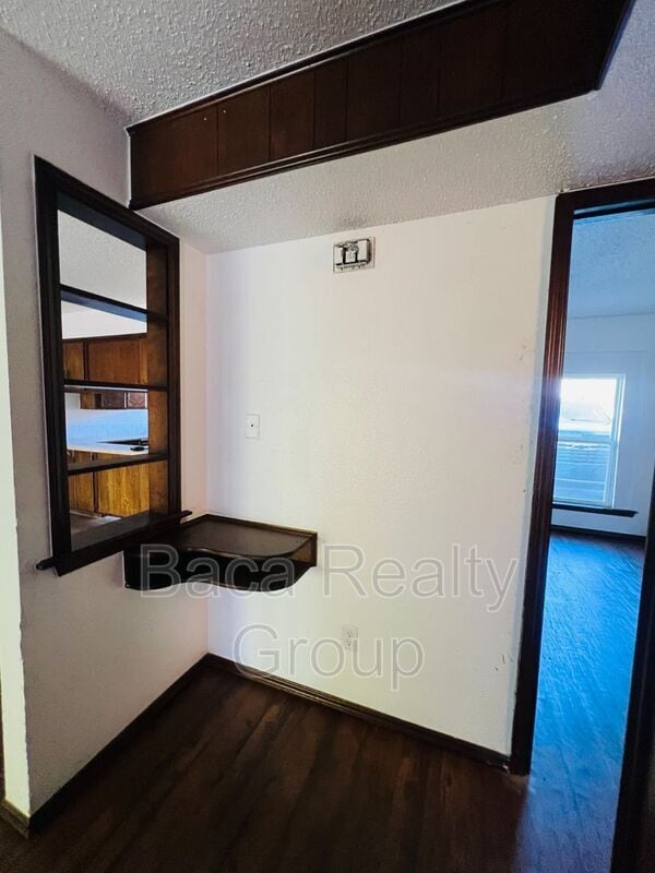 Photo - 2264 Donna Dr