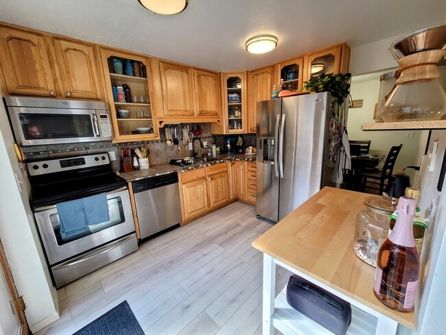 Photo - 6450 Wright St