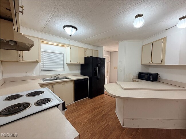 Photo - 106 Gaslight Ave