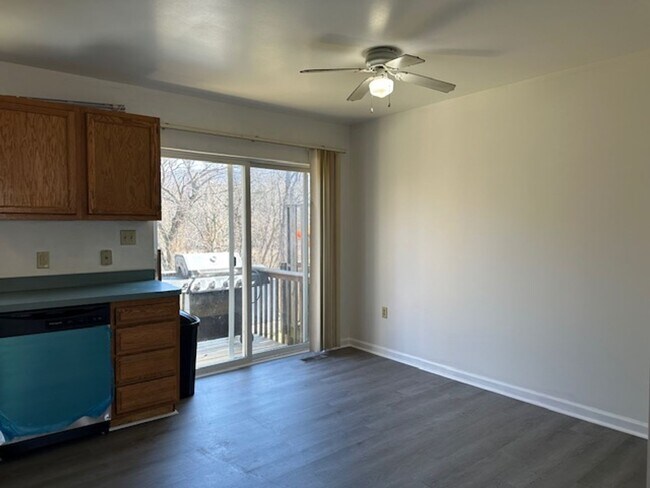 Photo - 26 Petersburg Ln