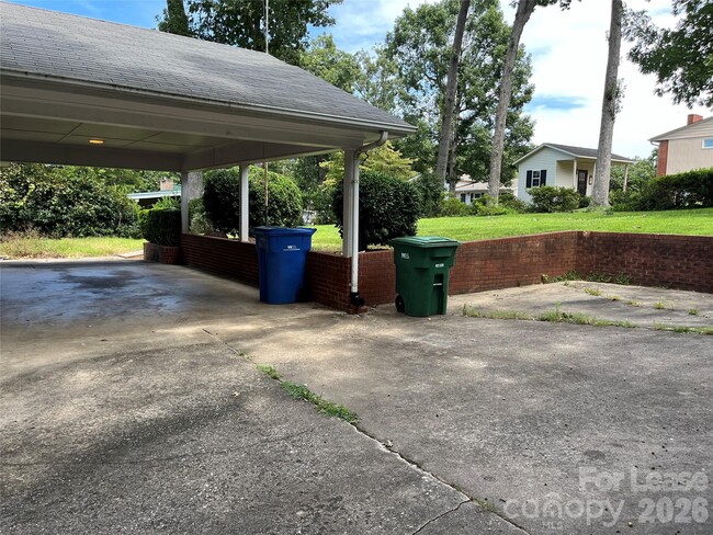 Photo - 1104 Belvedere Dr