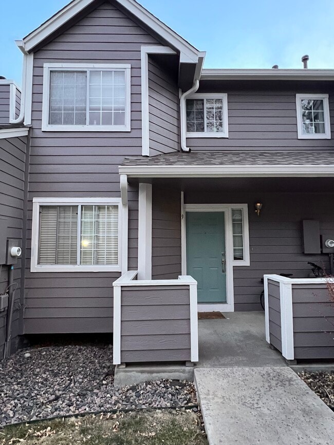 Building Photo - Private Room/Bathroom in Townhouse Arvada/Westminster